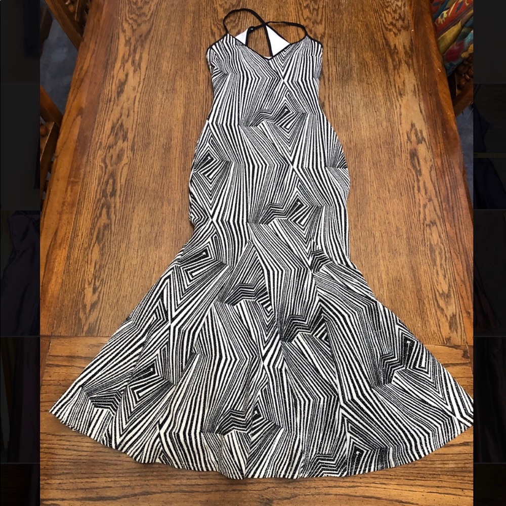 Jessica McClintock Black and White Formal Dress